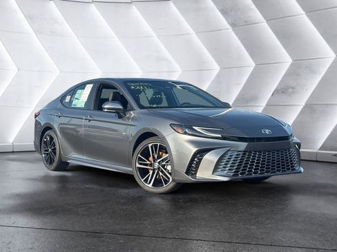 Used 2026 Toyota Camry XSE image 1