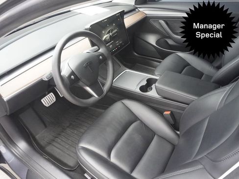 Used 2022 Tesla Model 3 Performance image 17