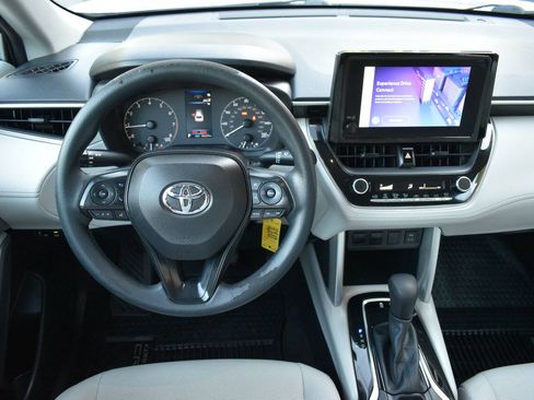 Used 2023 Toyota Corolla Cross L FWD image 14