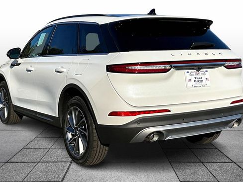 New 2026 Lincoln Corsair Premiere image 3