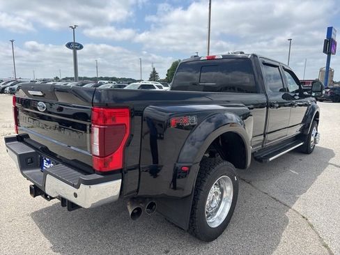 Used 2022 Ford F450 Lariat w/ FX4 Off-Road Package image 3