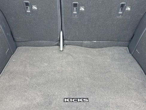 Used 2023 Nissan Kicks SV FWD image 33