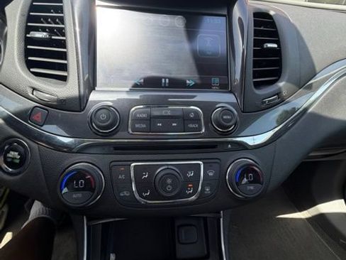 Used 2014 Chevrolet Impala LTZ FWD image 20