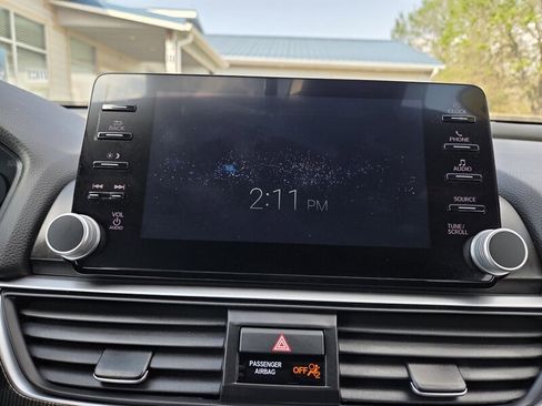 Used 2022 Honda Accord Sport image 19