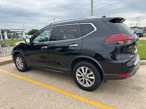 Used 2019 Nissan Rogue S w/ Special Edition Package AWD/4WD image 4