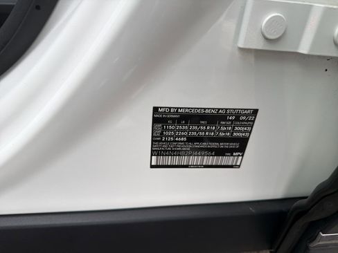 Used 2023 Mercedes-Benz GLA 250 4MATIC image 33