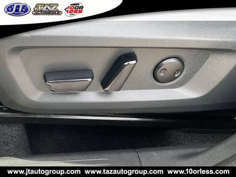 Used 2025 Nissan Rogue SV FWD image 10