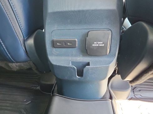 Used 2025 Ford Maverick Lariat AWD/4WD image 27