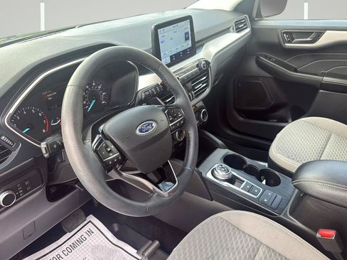 Certified 2022 Ford Escape SE w/ SE Sport Appearance Package AWD/4WD image 13