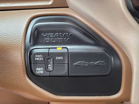 Used 2023 RAM 3500 Laramie AWD/4WD image 12