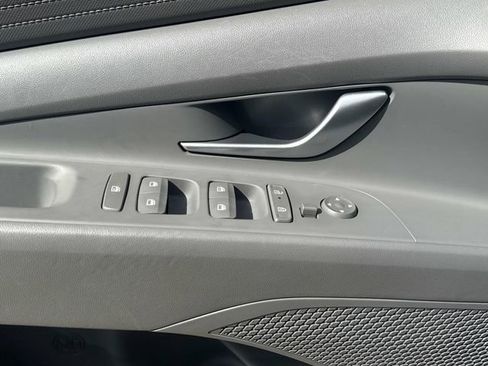 Used 2024 Hyundai Elantra SEL FWD image 26