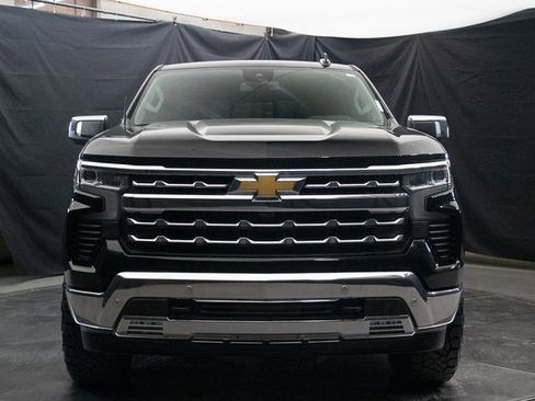 Used 2023 Chevrolet Silverado 1500 LTZ w/ LTZ Premium Package image 4