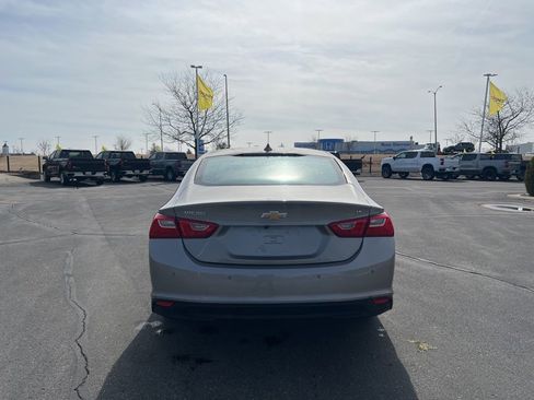 Used 2024 Chevrolet Malibu LT image 4