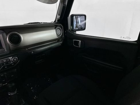 Certified 2020 Jeep Gladiator Sport w/ Quick Order Package 24S AWD/4WD image 31
