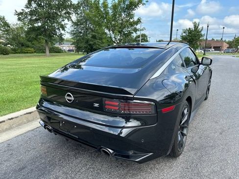 Used 2023 Nissan Z w/ Floor Mat Package (L93) RWD image 16