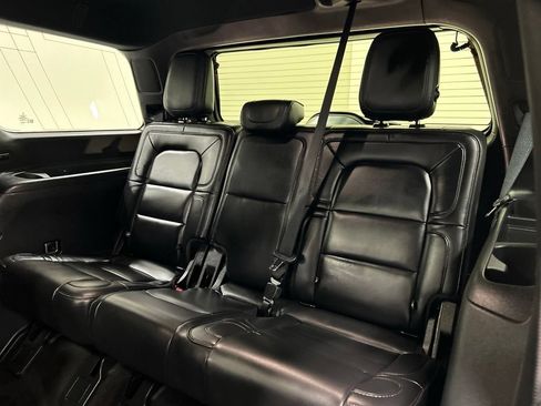 Used 2019 Lincoln Navigator Reserve AWD/4WD image 29