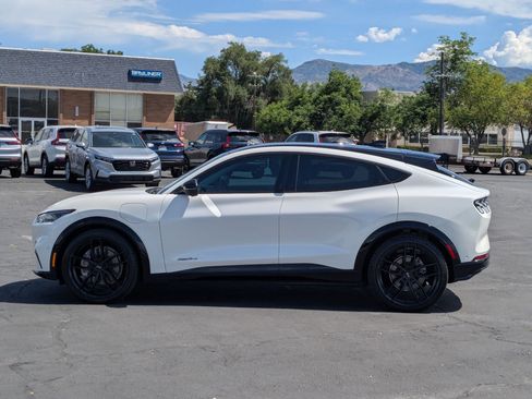 Used 2022 Ford Mustang Mach-E Premium RWD image 9