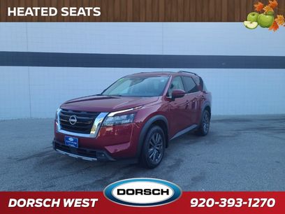 Used 2023 Nissan Pathfinder SV