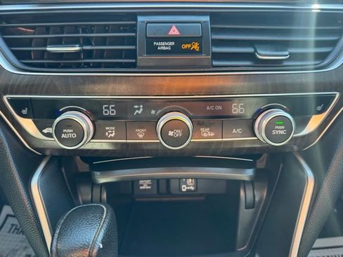 Used 2020 Honda Accord EX image 23