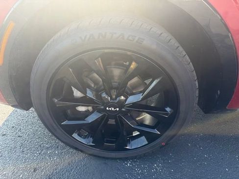 Used 2023 Kia Sorento SX AWD/4WD image 34