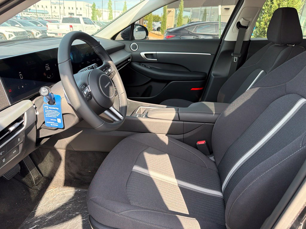 New 2026 Hyundai Sonata SEL FWD image 13