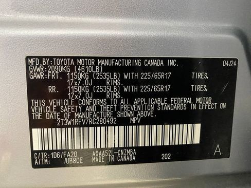 Used 2024 Toyota RAV4 XLE FWD image 24
