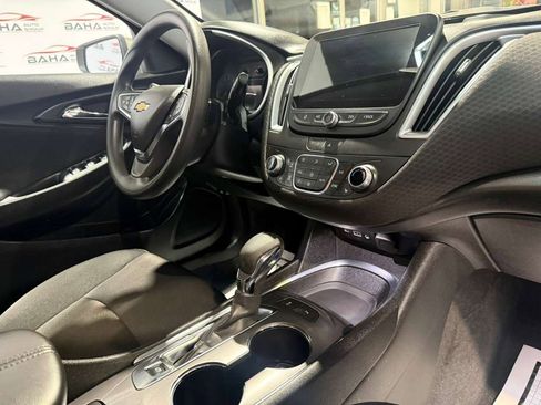 Used 2025 Chevrolet Malibu LT image 55