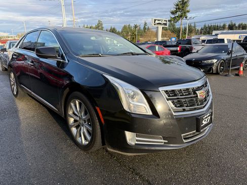 Used 2017 Cadillac XTS Luxury image 3