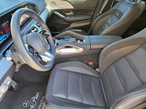 Used 2025 Mercedes-Benz GLE 53 AMG 4MATIC image 10