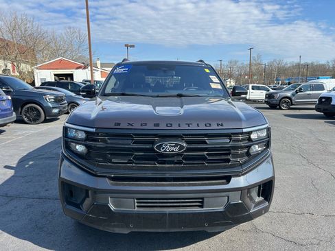 Certified 2025 Ford Expedition Platinum w/ Stealth Performance Package image 2