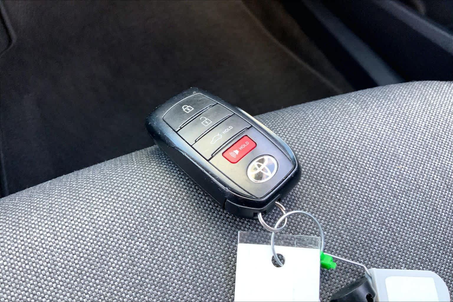 Used 2025 Toyota Camry LE FWD image 14