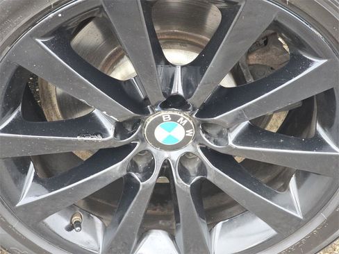 Used 2011 BMW 528i Sedan image 12