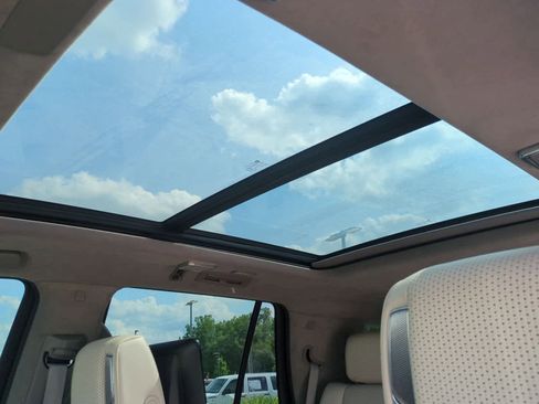 Used 2021 Cadillac Escalade Sport Platinum image 19