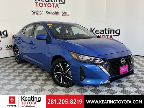 Used 2025 Nissan Sentra SV image 2