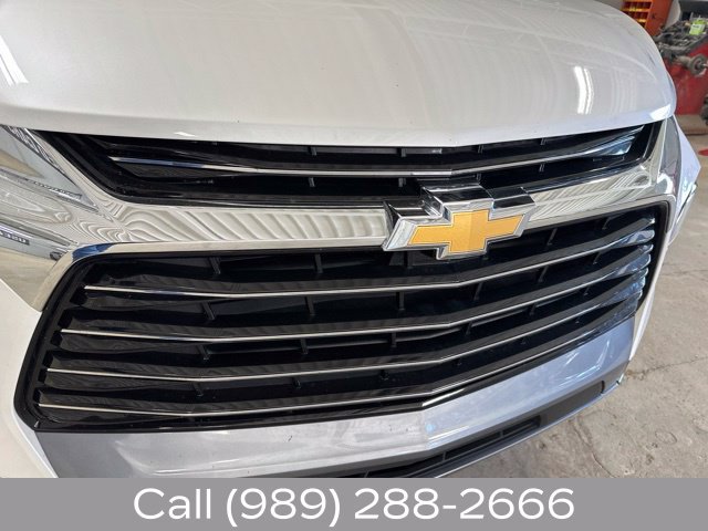Used 2022 Chevrolet Blazer Premier w/ Enhanced Convenience Package FWD image 9