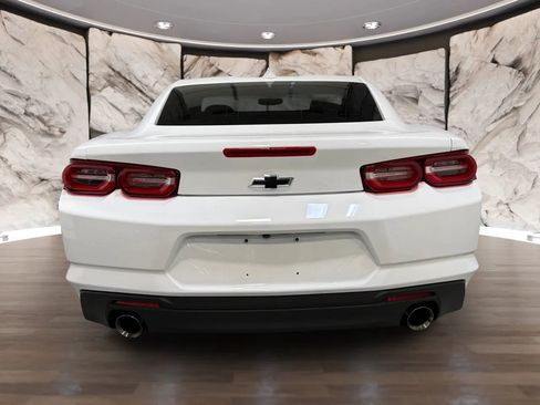 Used 2023 Chevrolet Camaro LT w/ Technology Package RWD image 16