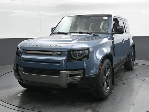 Used 2025 Land Rover Defender 110 X-Dynamic SE AWD/4WD image 5