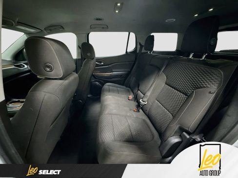 Used 2019 GMC Acadia SLE FWD image 25