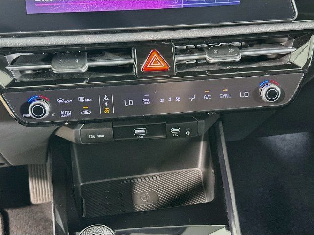 Used 2023 Kia Niro EX w/ EX Cold Weather Package FWD image 21