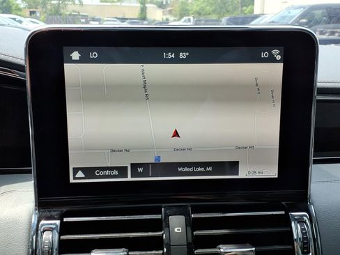 Used 2018 Lincoln Navigator Reserve w/ Technology Package AWD/4WD image 18
