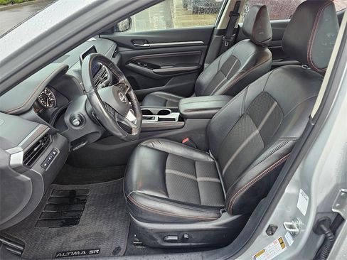 Used 2023 Nissan Altima 2.5 SR image 17