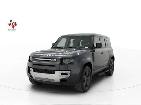 Used 2024 Land Rover Defender 110 SE AWD/4WD image 5