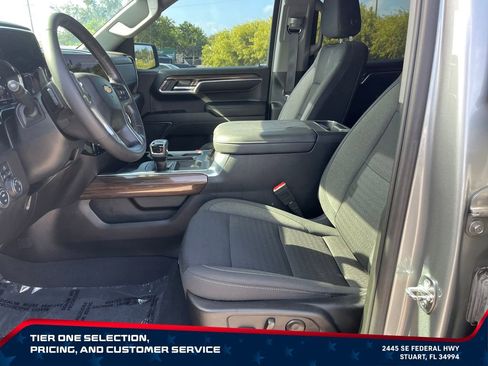 Used 2023 Chevrolet Silverado 1500 LT AWD/4WD image 9