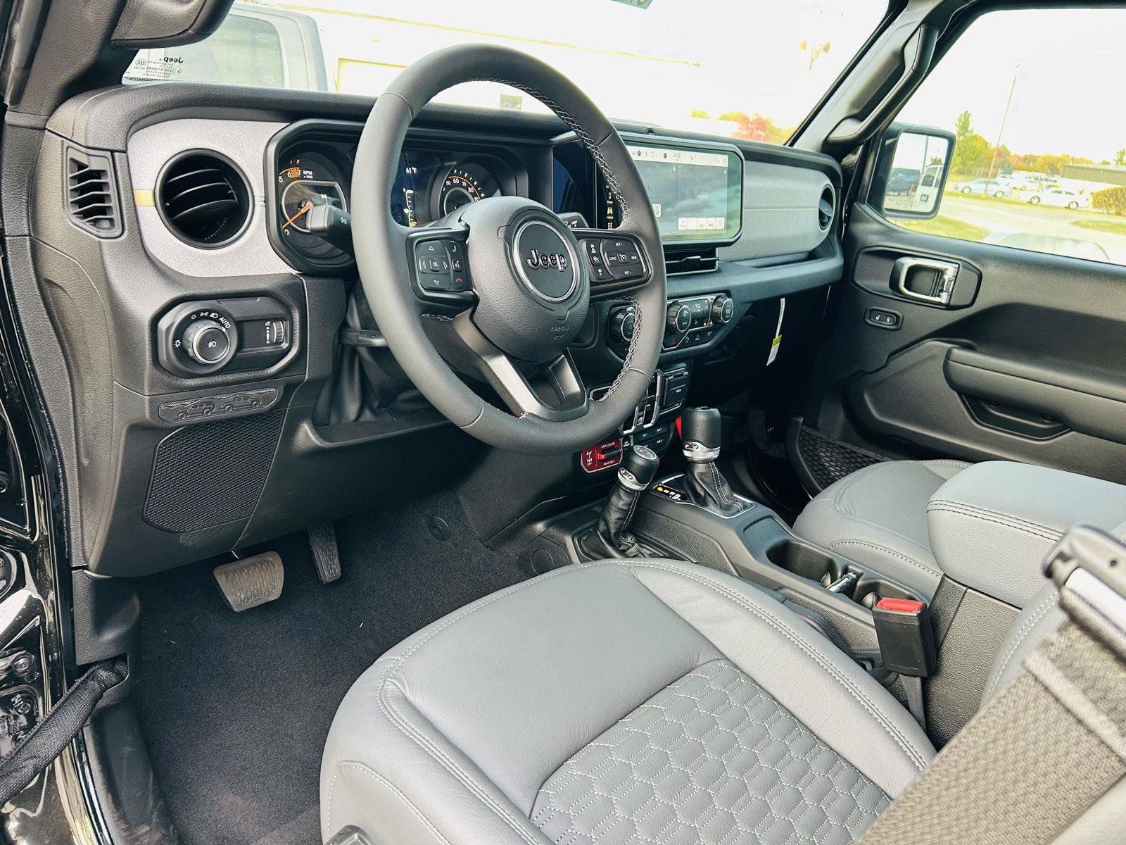 New 2025 Jeep Wrangler Unlimited Sport AWD/4WD image 18