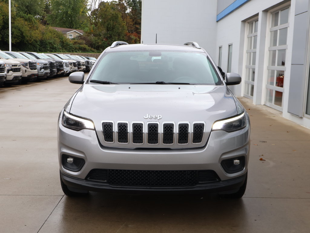 Used 2020 Jeep Cherokee Latitude Plus w/ Cold Weather Group AWD/4WD image 5