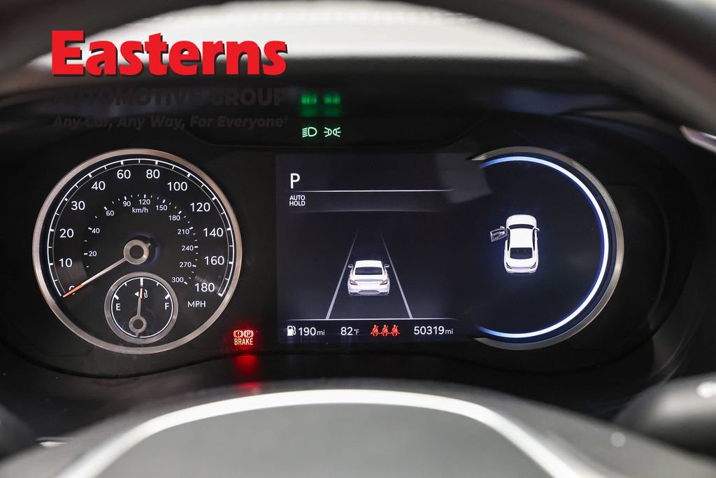 Used 2025 Genesis G70 2.5T RWD image 19