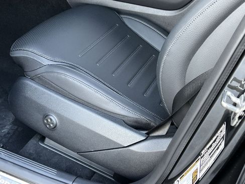 New 2026 Mercedes-Benz GLC 300 4MATIC image 12