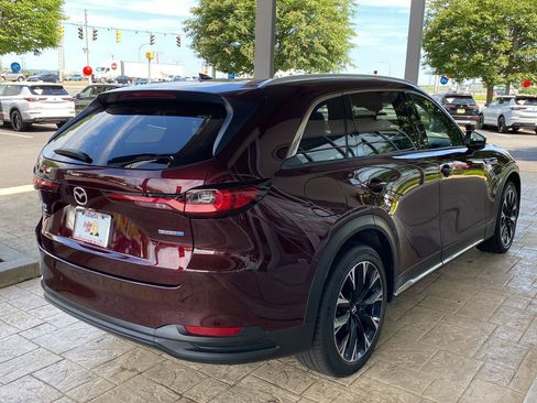 Used 2024 MAZDA CX-90 Plug-In Hybrid w/ Premium Pkg AWD/4WD image 7