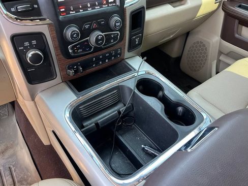 Used 2018 RAM 2500 Laramie w/ Convenience Group AWD/4WD image 36