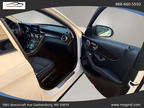 Used 2017 Mercedes-Benz C 300 4MATIC Sedan image 16